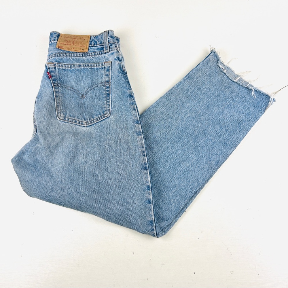 VTG Levis Jeans Womens 11 X 28 Blue 560 Relaxed Straight Leg 90s High Rise Denim - Picture 1 of 8